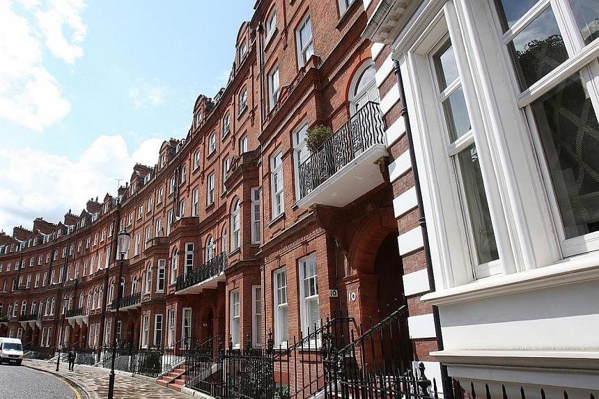 Luxury residential properties on Lennox Gardens, London, in 2011. British property is a safe haven for money stolen from around the world, according to a corruption report released on March 4, 2015. -- PHOTO: BLOOMBERG&nbsp;