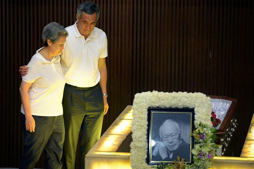 Mr Lee Kuan Yew's Funeral: From Public Mourning To Private Family ...