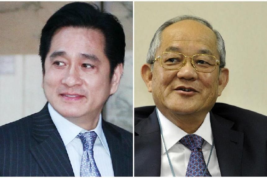 The High Court has awarded more than $132 million in damages to Indonesian billionaire Low Tuck Kwong (right) for a defamation case he brought against Singapore businessman Sukamto Sia. -- PHOTOS: ST FILE, ZAOBAO &nbsp;