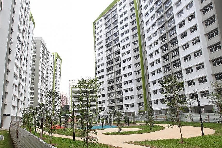 The newly-completed HDB BTO project Green Leaf at Tampines Central 7.&nbsp;New Housing Board flat prices are overestimated by the public, and the majority of prospective flat buyers are willing to pay more than the current average prices. -- ST PHOTO