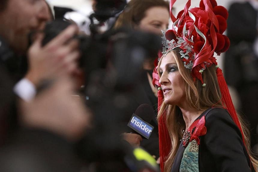 Actress Sarah Jessica Parker arrives for the Metropolitan Museum of Art Costume Institute Gala 2015 celebrating the opening of "China: Through the Looking Glass," in Manhattan, New York on May 4, 2015. -- PHOTO: REUTERS