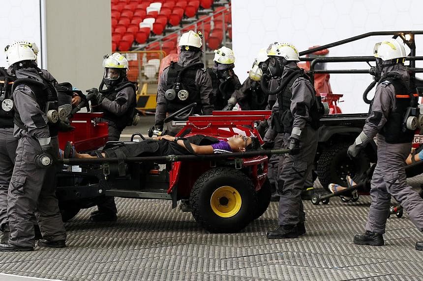 Six hundred officers from seven key national agencies - such as the Singapore Civil Defence Force, Singapore Police Force and the Singapore Armed Forces - took part in the ninth Exercise Northstar on May 9, 2015. -- ST PHOTO: LAU FOOK KONG&nbsp;