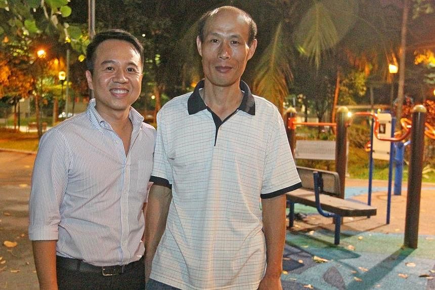 Mr Sean Lee (left) and Mr Cui Hua Bi. -- PHOTO: SHIN MIN FILE