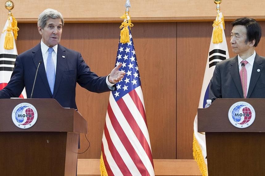 United States Secretary of State John Kerry (L) speaks during a joint press conference with South Korea's Foreign Minister Yun Byung-se (R)&nbsp;&nbsp;following meetings at the Ministry of Foreign Affairs in Seoul on May 18, 2015. -- PHOTO: AGENCE FR