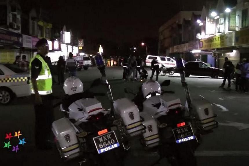 Subramaniam had parked his motorcycle in front of a supermarket in Taman Puchong Perdana at about 8.30pm on Friday. Six men with parangs approached him and started attacking him. -- PHOTO: THE STAR/ASIA NEWS NETWORK