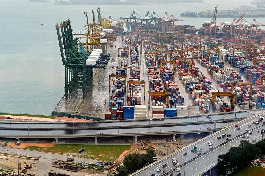 Singapore's non-oil domestic exports (NODX) had their best quarterly performance in three years, rising 4.8 per cent year-on-year in the first three months of 2015, compared to the 0.5 per cent increase in the previous quarter. -- PHOTO: ST FILE