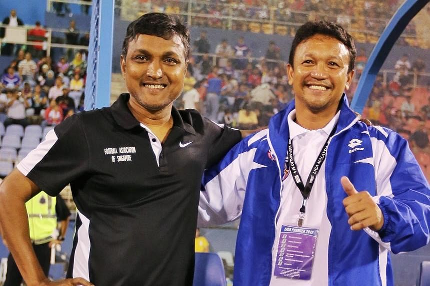 LionsXII coach Fandi Ahmad (right) and Tampines Rovers tactician V. Sundramoorthy will assist Stange in the dugout during the friendlies and qualifying matches. It will be their first time in the Lions' dugout together.&nbsp;-- PHOTO: THE NEW PAPER F