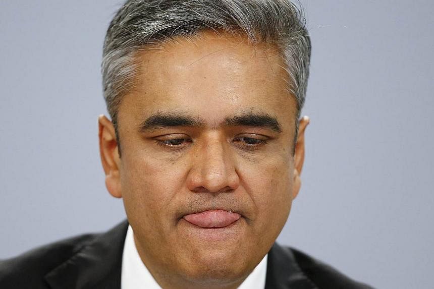 &nbsp;Deutsche Bank co-chief executive Anshu Jain will receive no severance pay and no compensation for working as an adviser to the bank in the six months after his departure, German media reported on Sunday, June 14, 2015. -- PHOTO: REUTERS&nbsp;