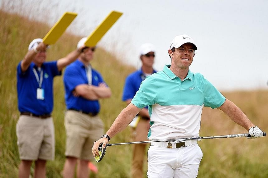 Golf's world No. 1 Rory McIlroy was left frustrated by the bumpy greens at Chambers Bay after he missed several putts. The Northern Irishman carded a two-over 72 in the opening round of the 115th US Open on Thursday.