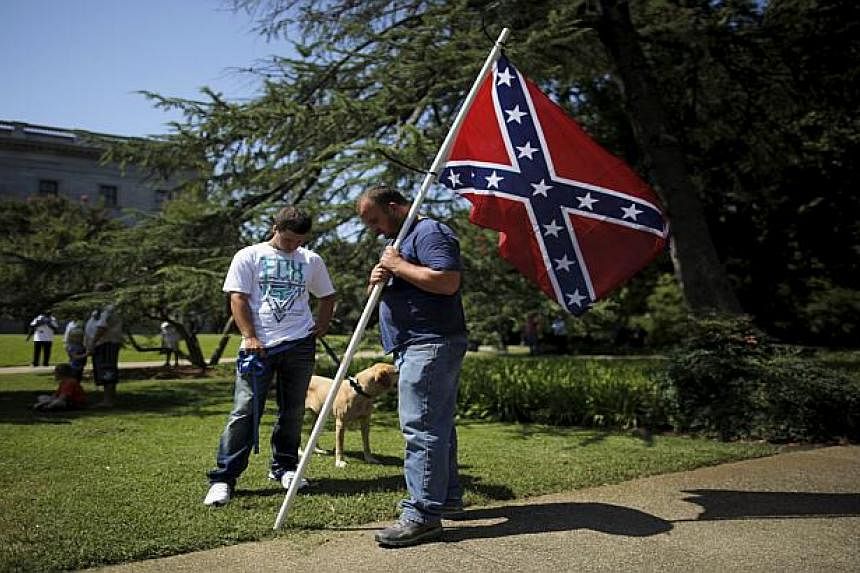 US retailers rush to ditch Confederate flag merchandise