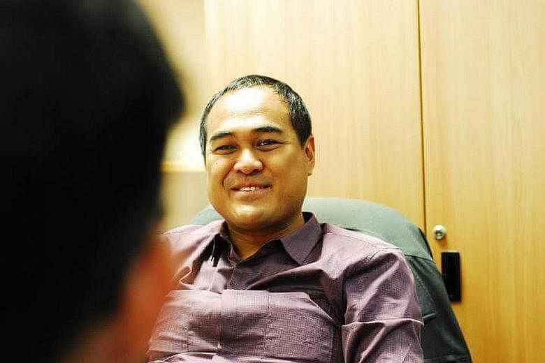 Mr Shamsul Kamar was active in the Kaki Bukit branch from 2006 to 2011.