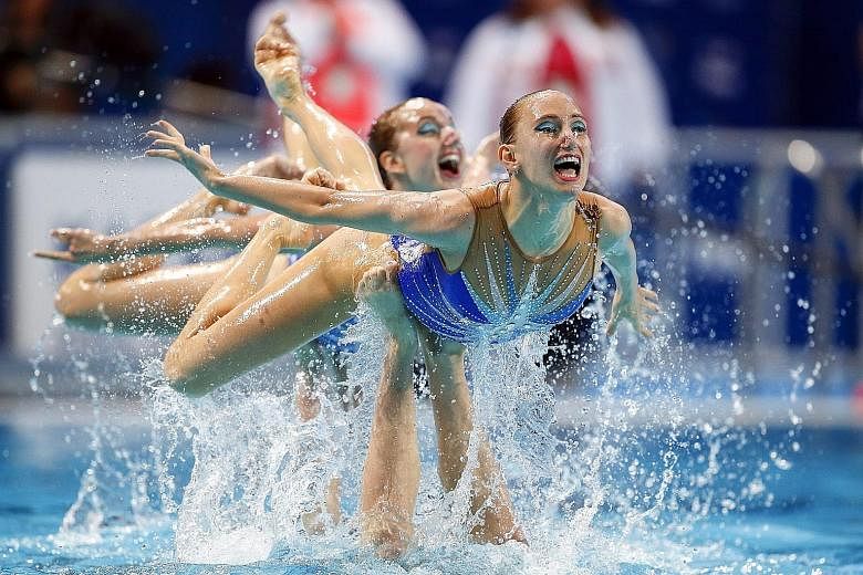 Russia remain unbeaten in the synchronised swimming team free event after winning a fifth straight gold at the Fina World Championships in Kazan on Friday. The hosts totalled 98.4667 points, ahead of China (96.1333) and Japan (93.9000). The Russians 