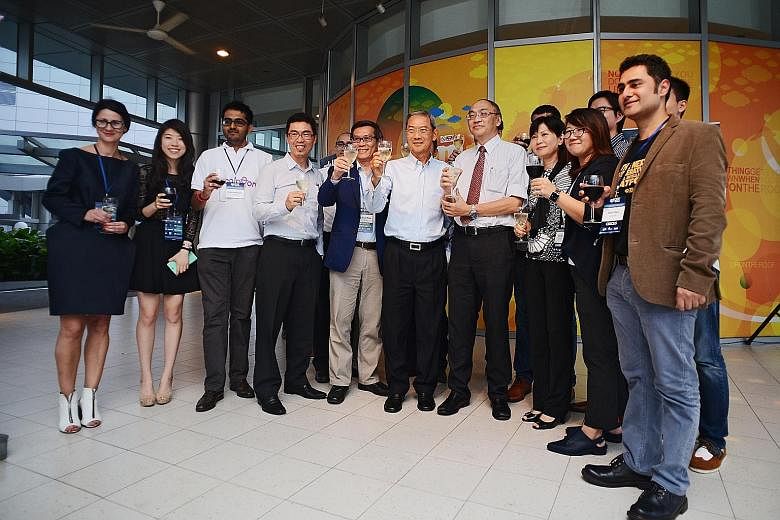 At the unveiling of SPH Plug and Play's first intake of start-ups were (from fourth left in photo) SPH Media Fund CEO Chua Boon Ping, Infocomm Investments general manager Pang Heng Soon, SPH chairman Lee Boon Yang, SPH CEO Alan Chan and SPH executive