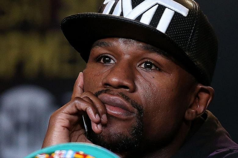 Floyd Mayweather blithely put himself at the top of the list when naming the top five boxers in the history of the sport.