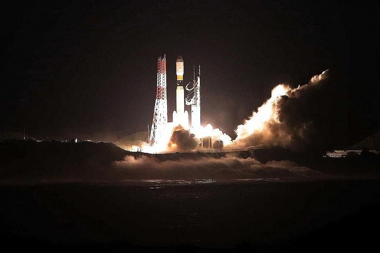 Japan's H-IIB rocket took off yesterday at 8.50pm, after its launch was postponed twice because of weather conditions. It was carrying supplies such as food, water, clothing and tools necessary for experiments in space.