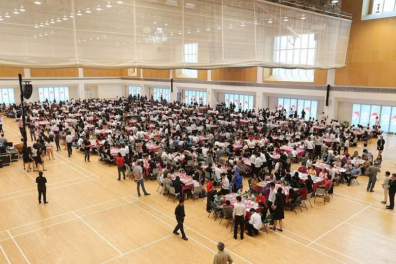 As part of ITE College Central's SG50 celebrations, more than 1,500 students took part in a mass painting event to set a new milestone in the Singapore Book Of Records.