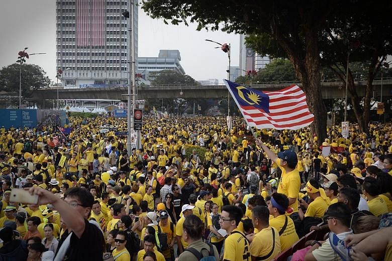 Tens of thousands of Malaysian protesters converged on areas surrounding Merdeka Square in Kuala Lumpur yesterday to call for Prime Minister Najib Razak's resignation and for clean government. The Aug 29-30 rally organised by electoral reform group B