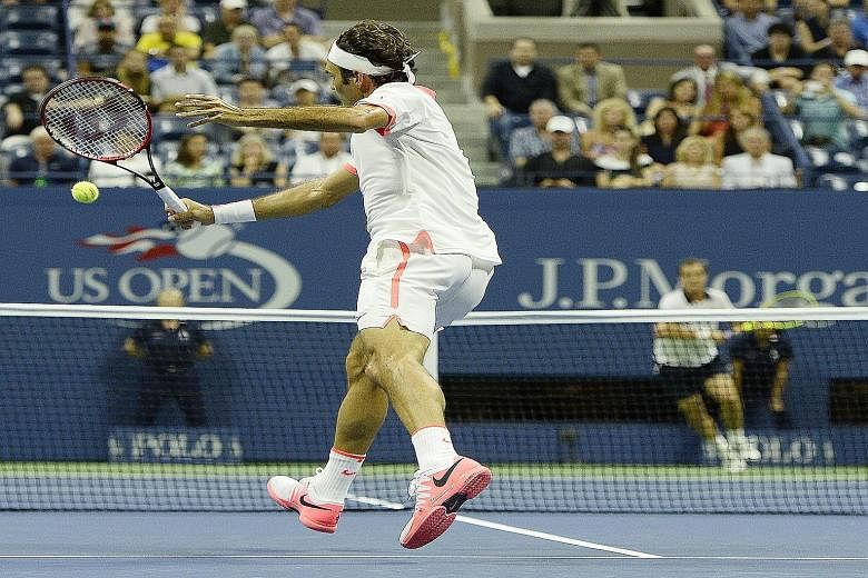 Roger Federer gave a tennis masterclass as he brushed aside the challenge from Richard Gasquet in the quarter-final.