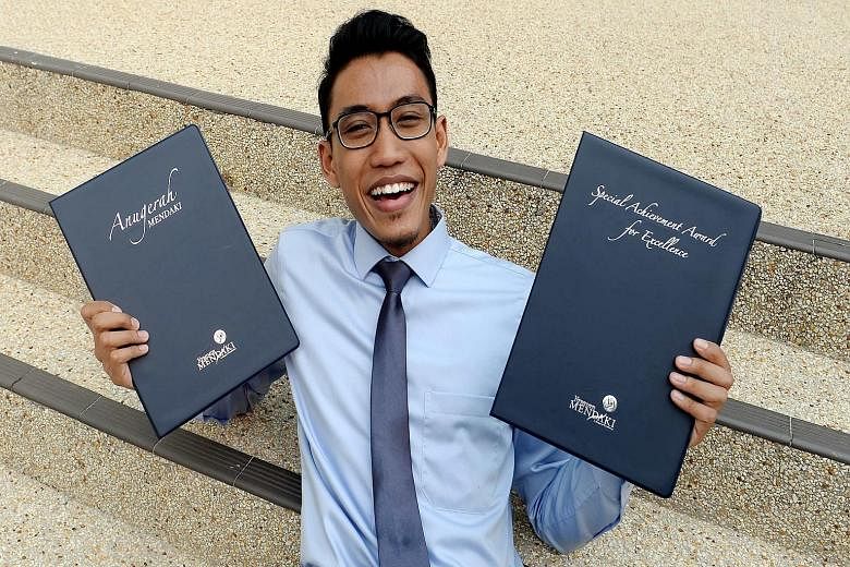 Mr Muhammad Azhari Mohammad Zain, 25, who attained a Grade Point Average of 4.82 out of a maximum of 5, which earned him a first-class honours in biological sciences from NTU, was lauded as an "inspiring example".