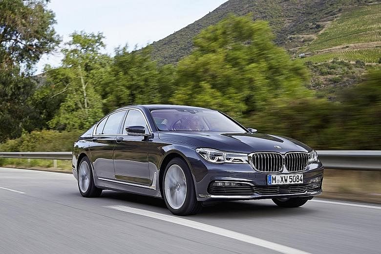 The new BMW 7-series matches its superb performance with grand looks and a luxurious finish.