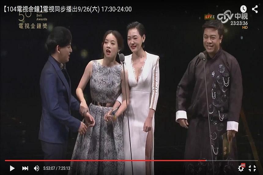 Mickey Huang, who won both Best Variety Show and Variety Show Host, with Bowie Tsang (centre) and Dee Hsu.