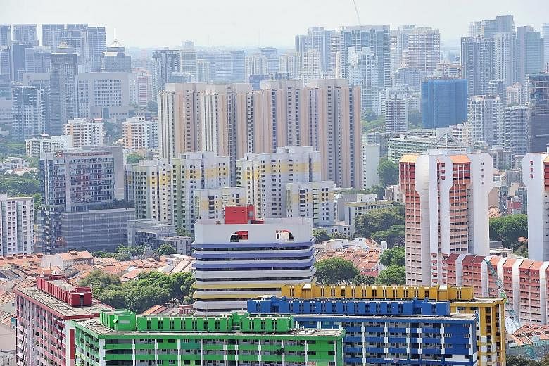 Plum sites still attract more bidders, so a slower decline in land costs could affect developers' margins, especially if prices in the primary sales market continue falling. Developers' net margins fell from 35.7 per cent in 2009 to about 11.8 per ce