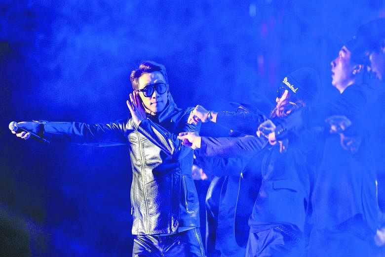 South Korean star Rain performing at a Sino-Korean Stars Charity Concert in Tianjin on Sunday.