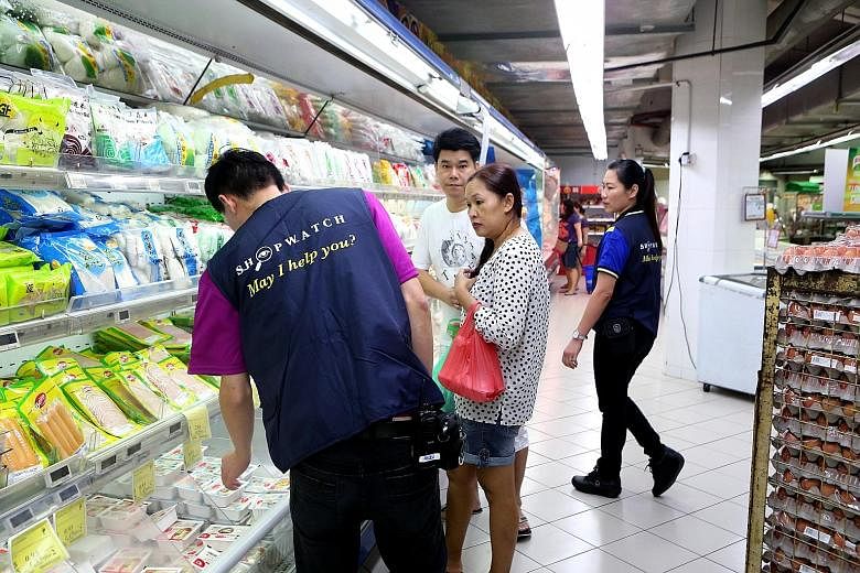 Each Sheng Siong outlet will have five to 10 employees donning blue vests to enhance their presence in the stores. Their offers to help shoppers have also improved customer service.