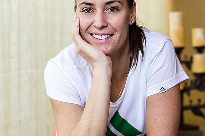 Doubles player and Rising Stars runner-up Caroline Garcia is dazzled by Cirque du Soleil act Totem: "Beautiful, wonderful, unbelievable, amazing show!!! Waouh!!!" For US Open champion Flavia Pennetta, a spa session comes after a sparring session: "A 
