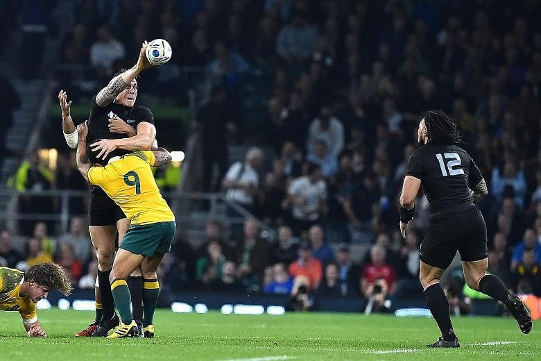 From top: New Zealand’s Sonny Bill Williams (left) passes to Ma’a Nonu, whose rampaging run ended in a try two minutes into the second half.