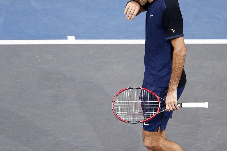 Seventeen-time Grand Slam champion Roger Federer endured a tough time against big-serving 2.08m-tall John Isner. He was knocked out despite holding serve throughout the match in Paris.