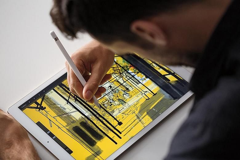 Despite having a heavy graphics workload, the Apple iPad Pro's touchscreen display shows no lag when responding to touch or gestures. Photos and videos look brilliant and show lifelike contrast, but the screen lacks the 3-D Touch capability of the ne
