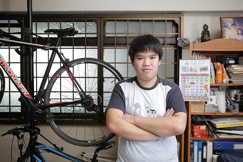 Loke Jia Jun attended the CDAC's tuition classes on weekday evenings to improve his grades in English and Mathematics. He is currently waiting for his N-level results.