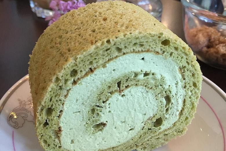 The matcha Swiss roll is infused with the right amount of green tea flavour.