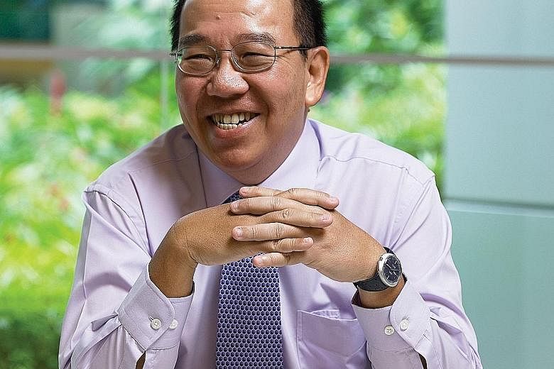 Mr Leslie Fong's 46-year stint with SPH included 15 years as editor of The Straits Times, as well as three years as chief editor of the Chinese- language Shin Min Daily News. He moved to head SPH's marketing division in 2005.