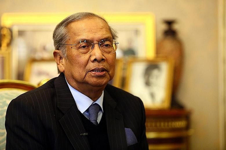 Sarawak's Chief Minister Adenan Satem has enacted several popular policies, including making English an official language of the state administration, and recognising the Chinese schools' Unified Examination Certification.