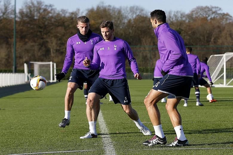 Jan Vertonghen (centre) and Toby Alderweireld (left) have formed an outstanding partnership in the centre of defence, contributing to Spurs having the best defensive record in the Premier League so far, conceding only 15 goals in 19 matches.