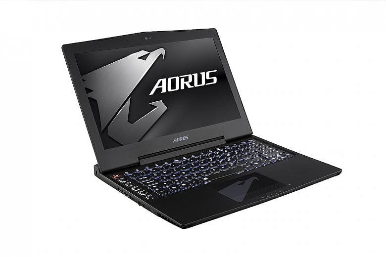 The Aorus X3 Plus v5 has an unusual screen size of 13.9 inches, and its keyboard has an additional column of keys on the left.