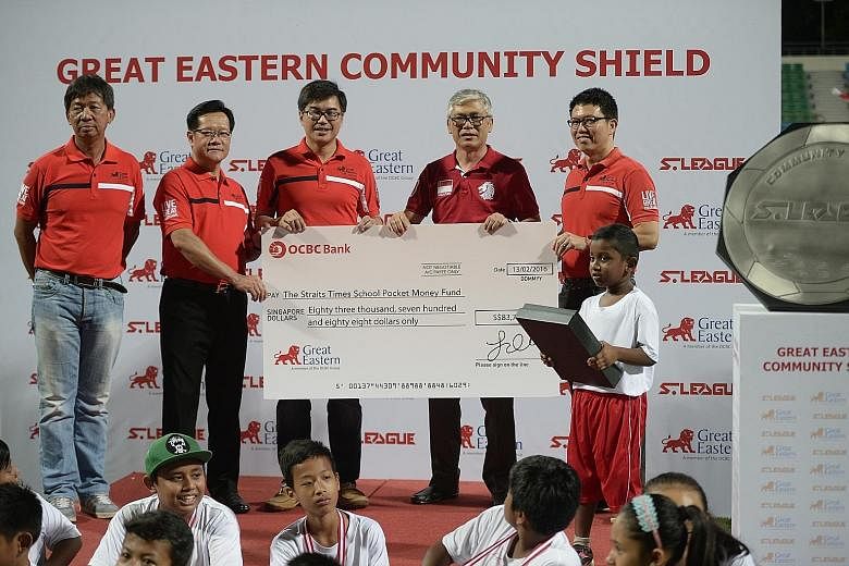 From left: S-League CEO Lim Chin, FAS vice-president Lim Kia Tong, Great Eastern CEO Khoo Kah Siang, SPMF board of trustees member Han Jok Kwang and Great Eastern chief marketing officer Colin Chan during the cheque presentation.