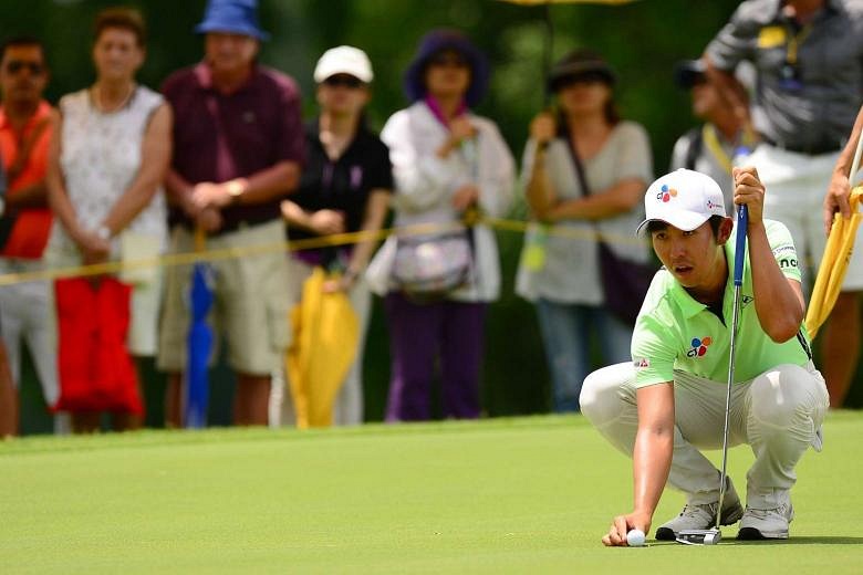 Golf: Lee's putter rolls him into the lead in Malaysia as Holman ...