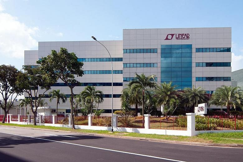 Linear Technology has been expanding its Singapore test operations since 1989 and currently has a headcount of nearly 1,000 employees here.