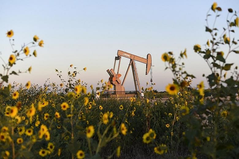 An oil jack in Oklahoma in the United States. Some analysts have turned bullish about oil, citing news that shale oil producers in the United States, faced with earnings losses, have started cutting back their output. Others say there will likely be 