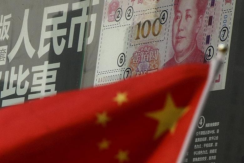 The People's Bank of China has allowed cross-border yuan transactions between the major inland commercial hub of Chongqing and Singapore.