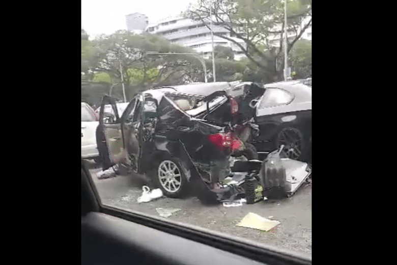 Two injured in six-car accident in Yishun | The Straits Times