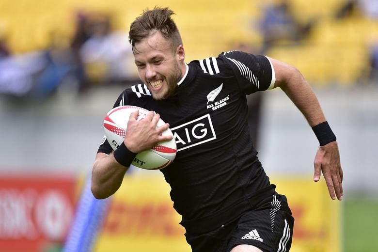 All Blacks sevens captain Tim Mikkelson believes his side, who play in Singapore next month, face pressure to deliver gold in Rio.