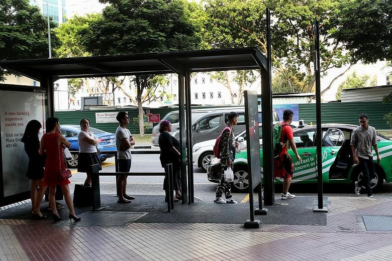 Among the 28 taxi stands which the LTA surveys on a monthly basis, 12 registered drops in waiting times of between 1 and 5 minutes last year. The average waiting times at 11 stands remained constant, while the situation has worsened at the remaining 
