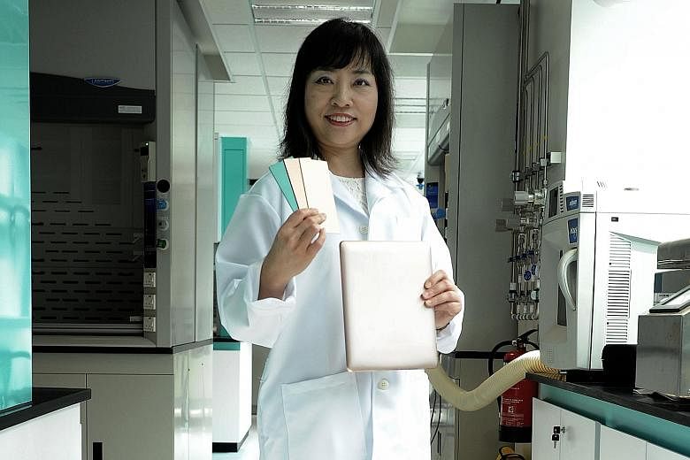 The new material avoids the creation of toxic waste, says SimTech's Dr Wu.