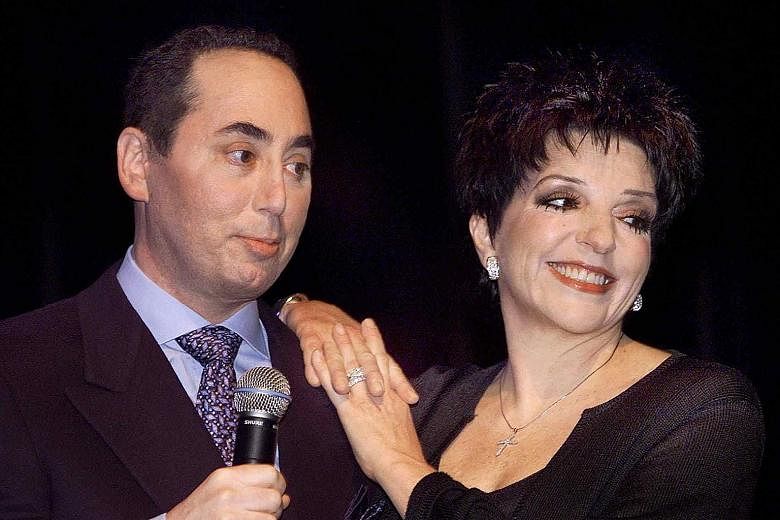 Actress Liza Minnelli with former husband David Gest at a Beverly Hills event in 2002.