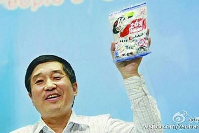 Mr Weng Mao, 67, was a former chairman of the Guan Sheng Yuan Group, known for its iconic White Rabbit, or Da Bai Tu, milk sweets.