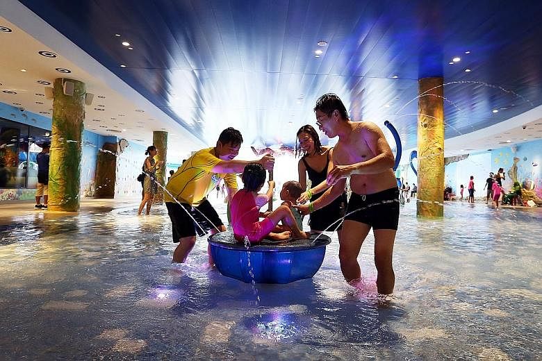 For families with children, there is an indoor water playground, a pre-school, gymnastics school and other enrichment activities. Visitors also have various dining options.